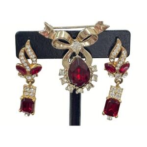Gold tone Bow Brooch and Dangle‎ Earrings with Ruby glass & Rhinstones